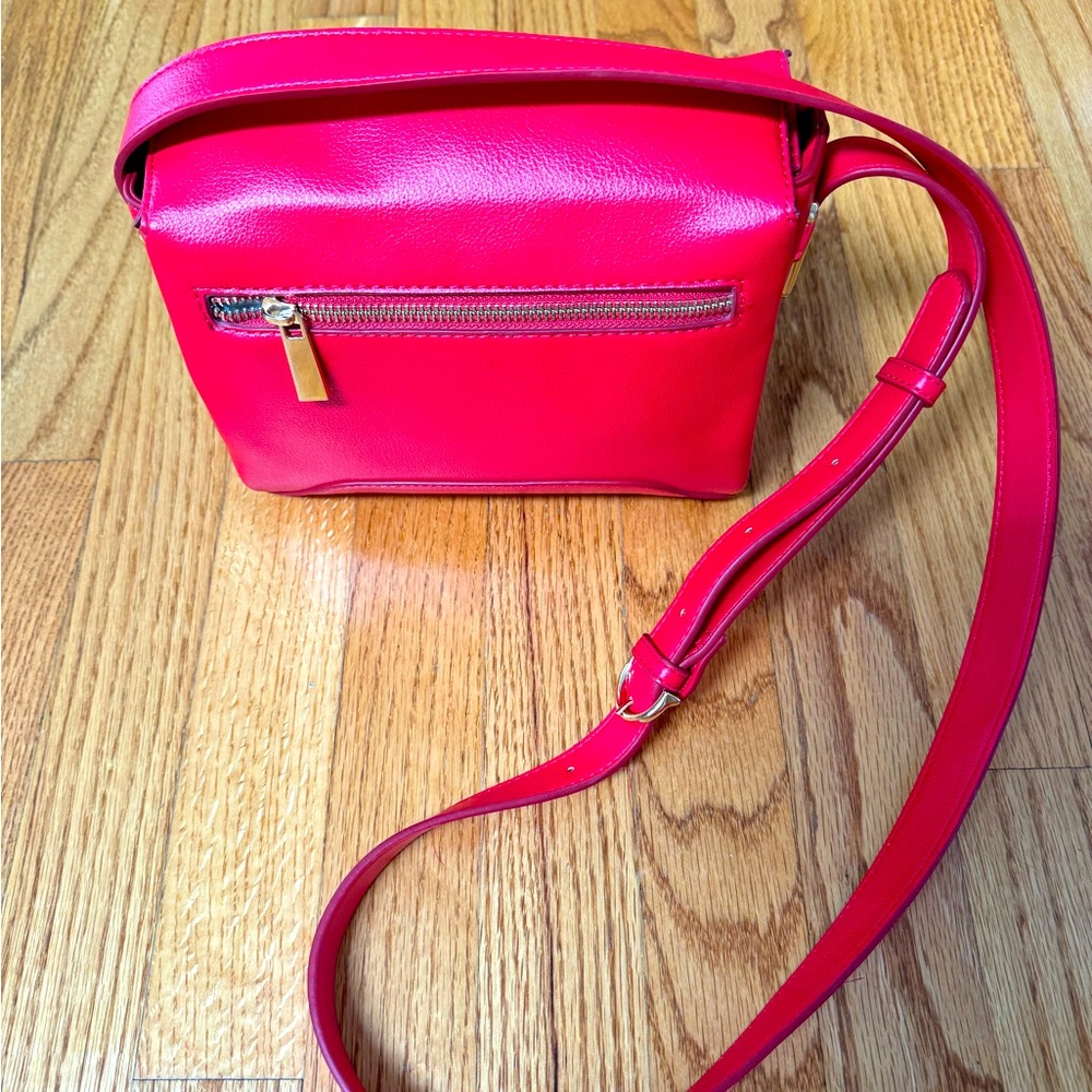 Macy’s On 34th brand red handbag
